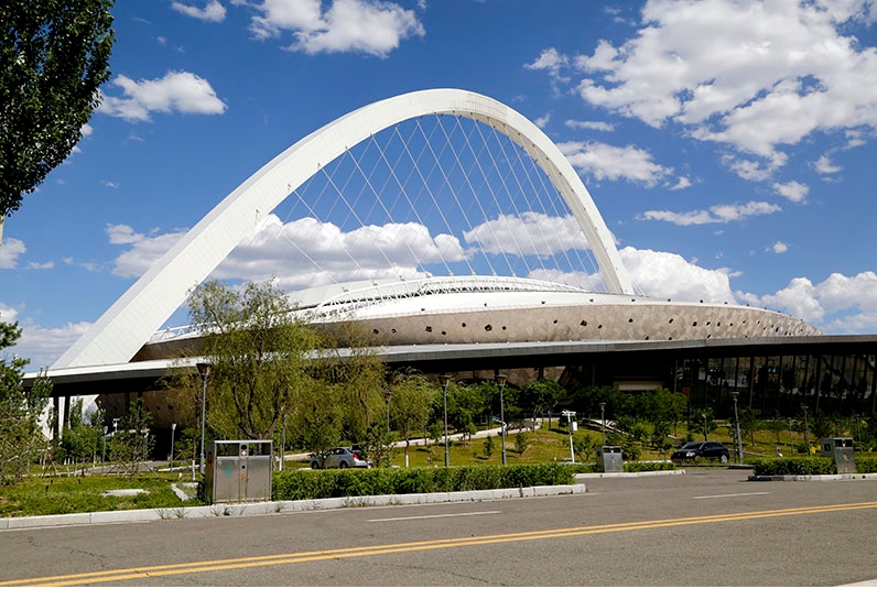 鄂尔多斯市东胜区全民健身活动中心体育场